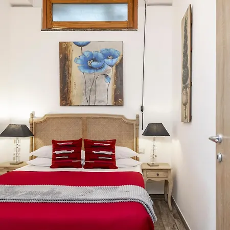 Apartment San Francesco Ripa Rom